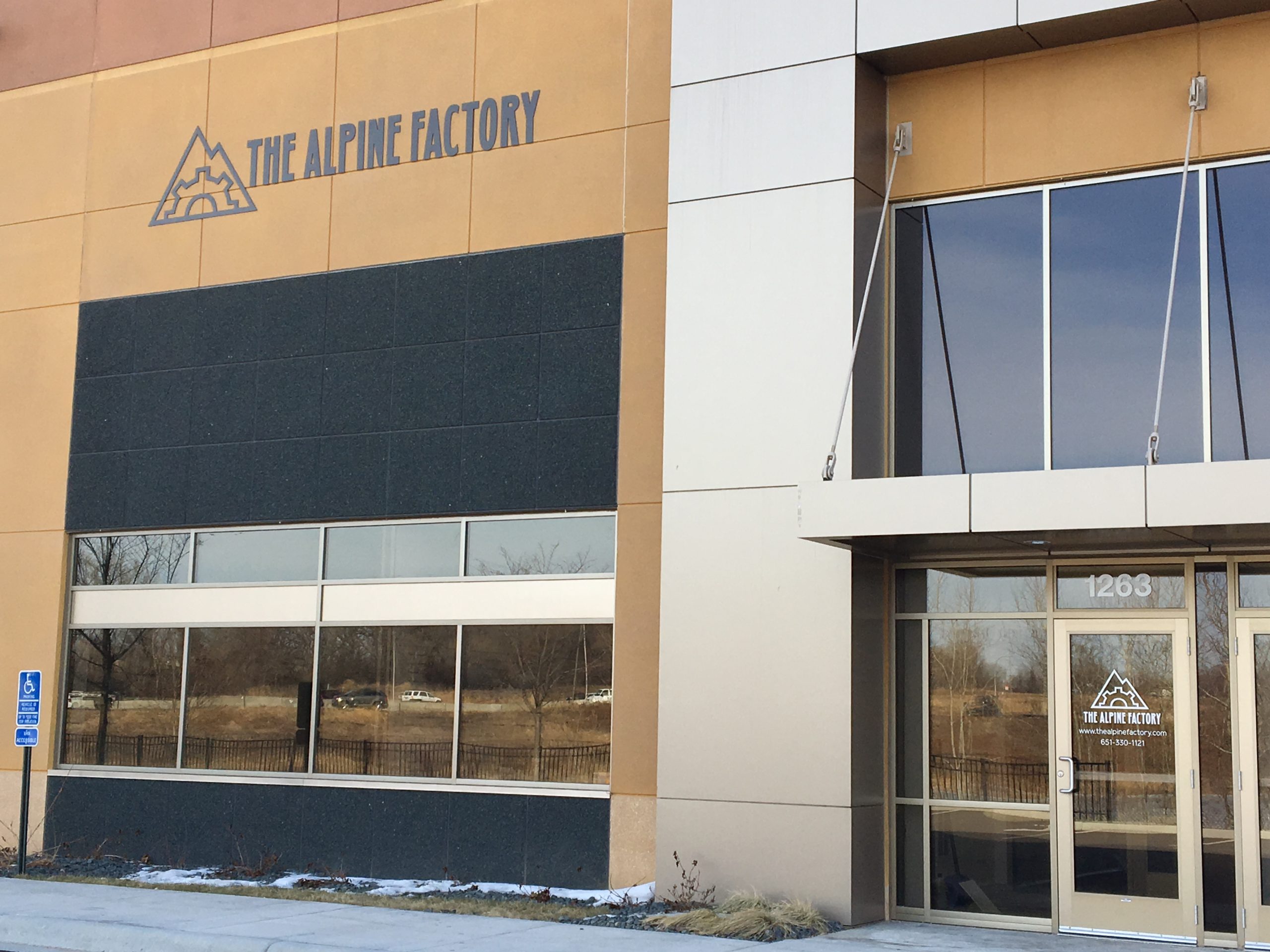 alpine factory endless slope ski machine