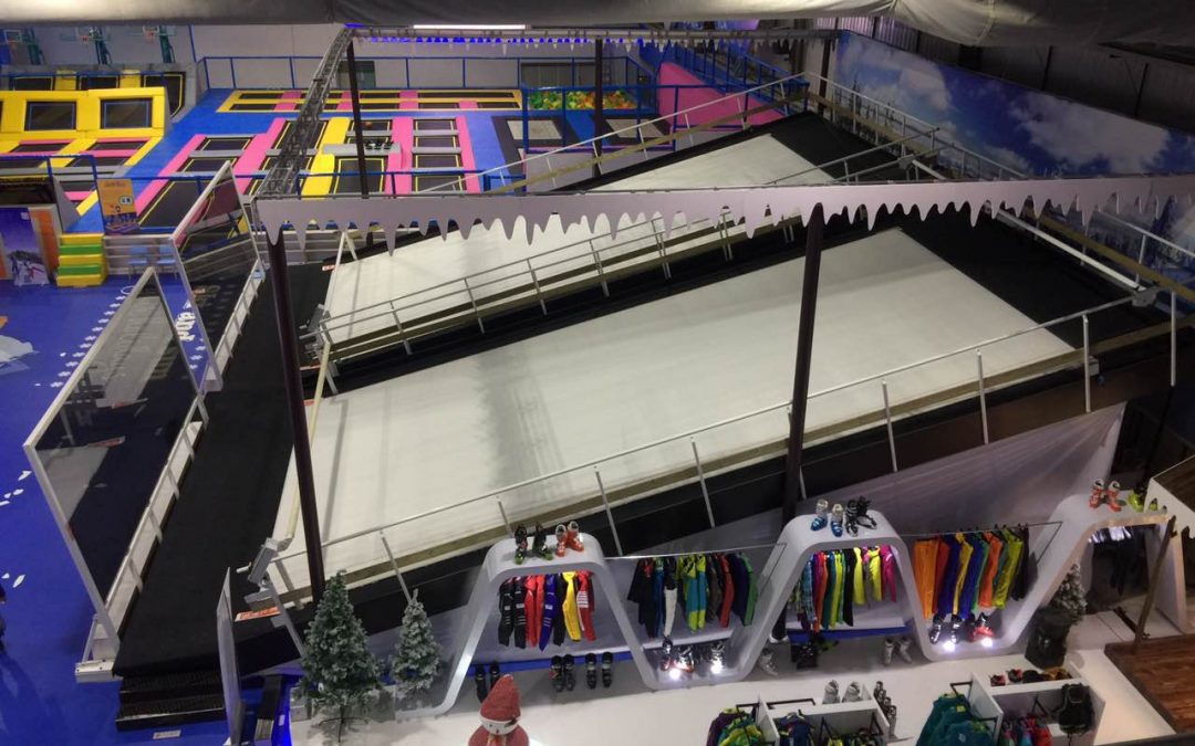 Infinite ski simulators in a FEC in Changchun, China