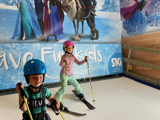 Portable-indoor-ski-slope-machine