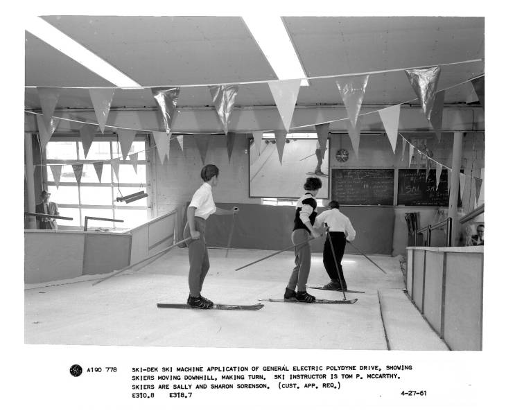 first-ski-simulator-skidek
