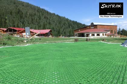 skitrax-ski-grass