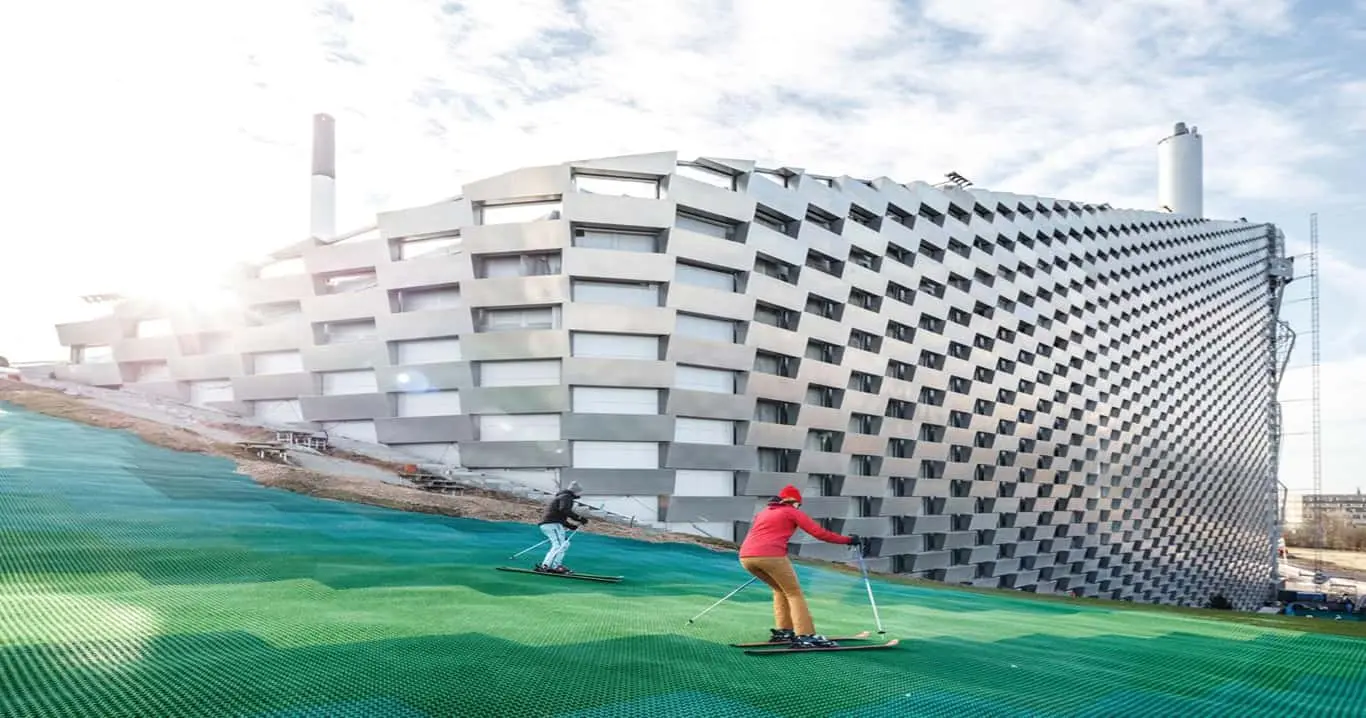 Neveplast dry slope ski grass